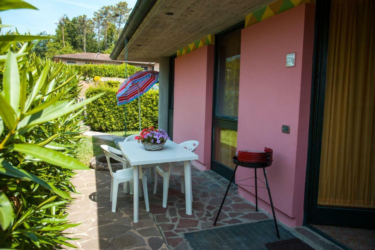 Residence Tourist Lucca Exterior foto