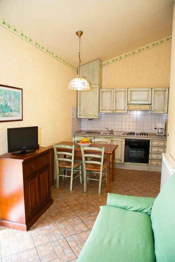Residence Tourist Lucca Exterior foto